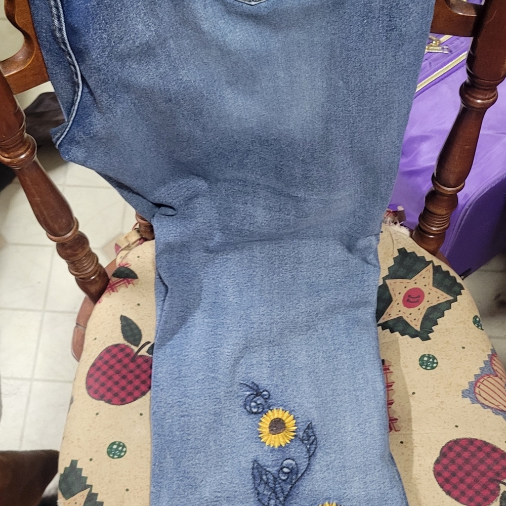 Jeans - Picture 3 of 5